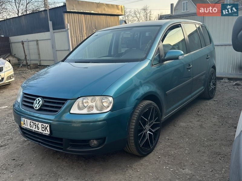 Минивэн Volkswagen Touran 2003 в Василькове