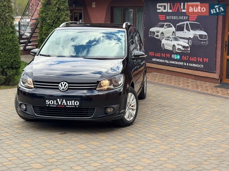 Мінівен Volkswagen Touran 2011 в Сваляві