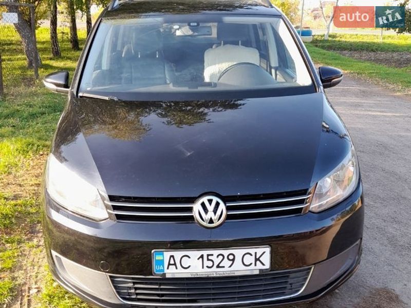 Минивэн Volkswagen Touran 2013 в Луцке