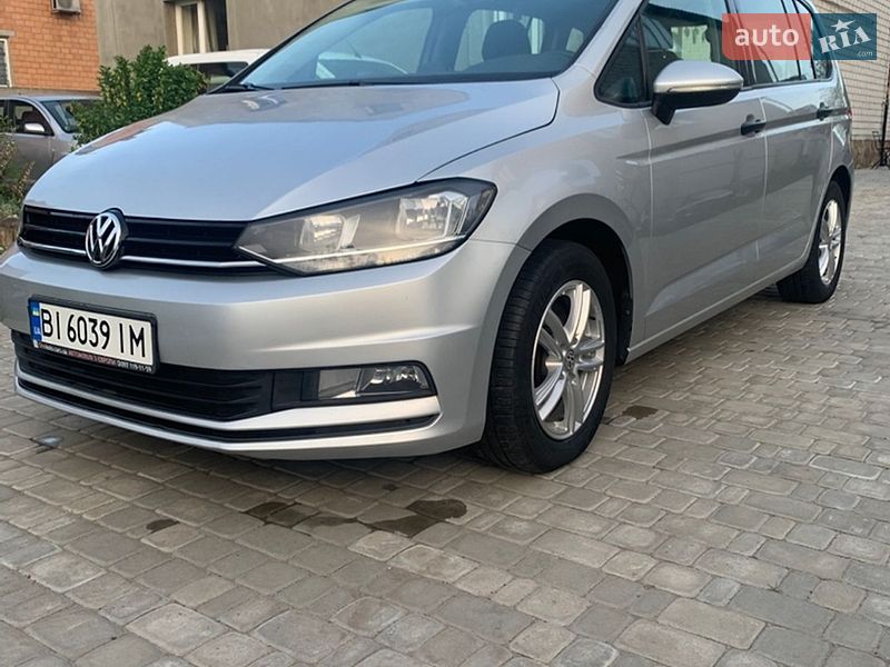 Мікровен Volkswagen Touran 2016 в Миргороді