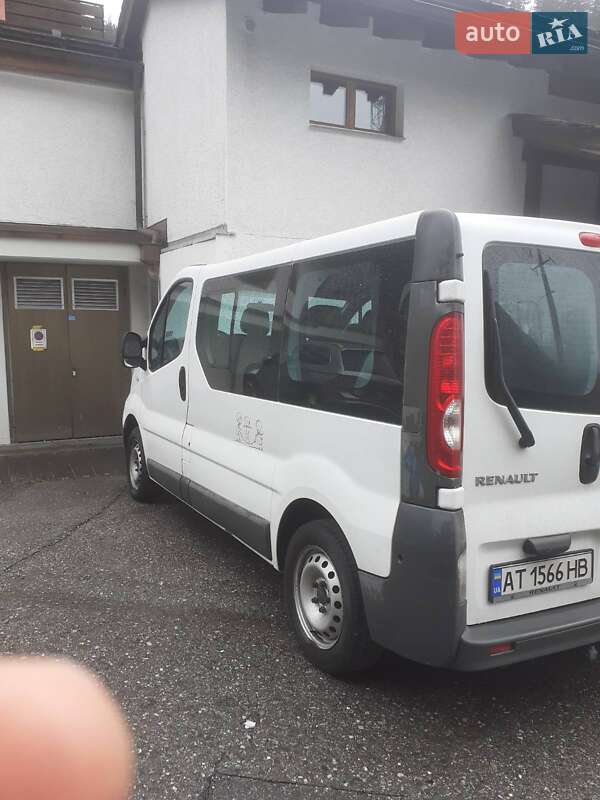 Минивэн Renault Trafic 2009 в Тысменице