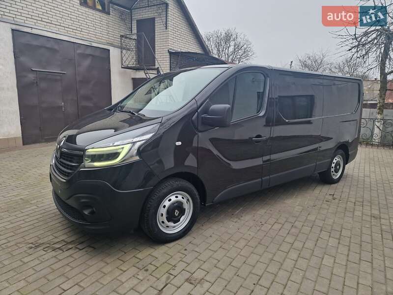 Грузовой фургон Renault Trafic 2020 в Казатине