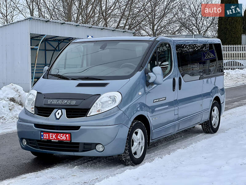 Грузопассажирский фургон Renault Trafic 2014 в Ровно Грузопассажирский фургон Renault Trafic 2014 в Ровно
