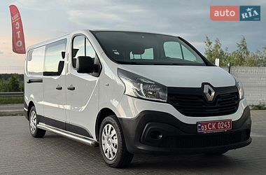 Вантажопасажирський фургон Renault Trafic 2017 в Бучі