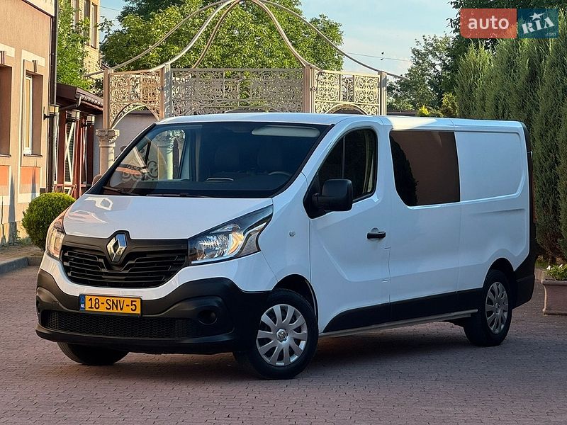 Грузопассажирский фургон Renault Trafic 2016 в Стрые Грузопассажирский фургон Renault Trafic 2016 в Стрые