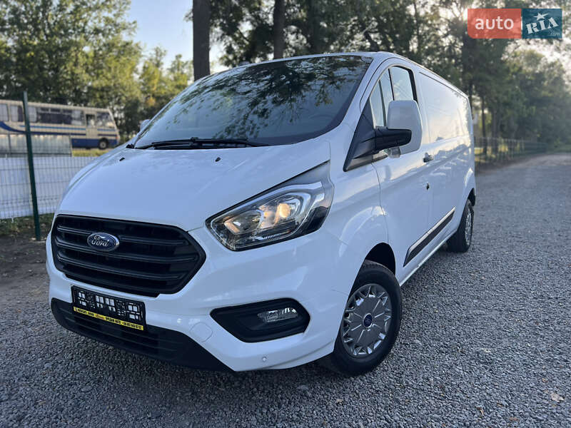 Вантажний фургон Ford Transit Custom 2020 в Умані