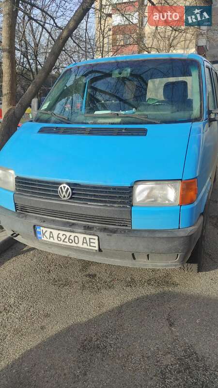 Минивэн Volkswagen Transporter 1996 в Киеве