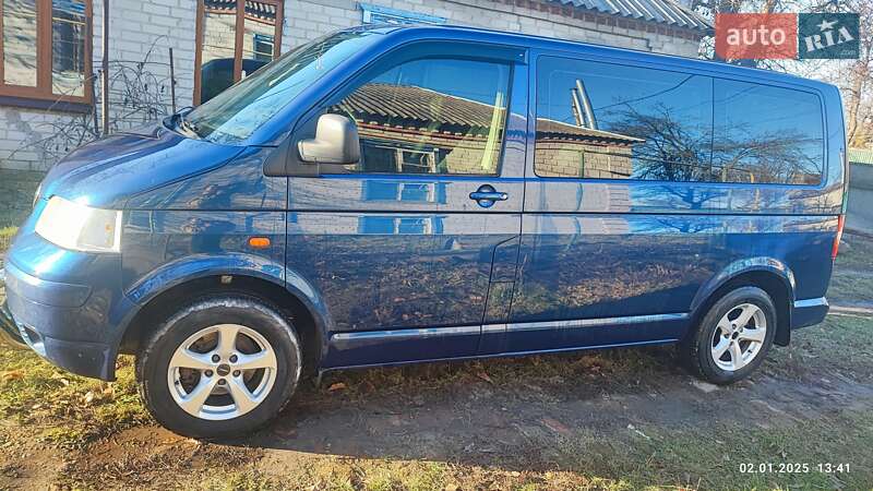 Минивэн Volkswagen Transporter 2007 в Семеновке Минивэн Volkswagen Transporter 2007 в Семеновке