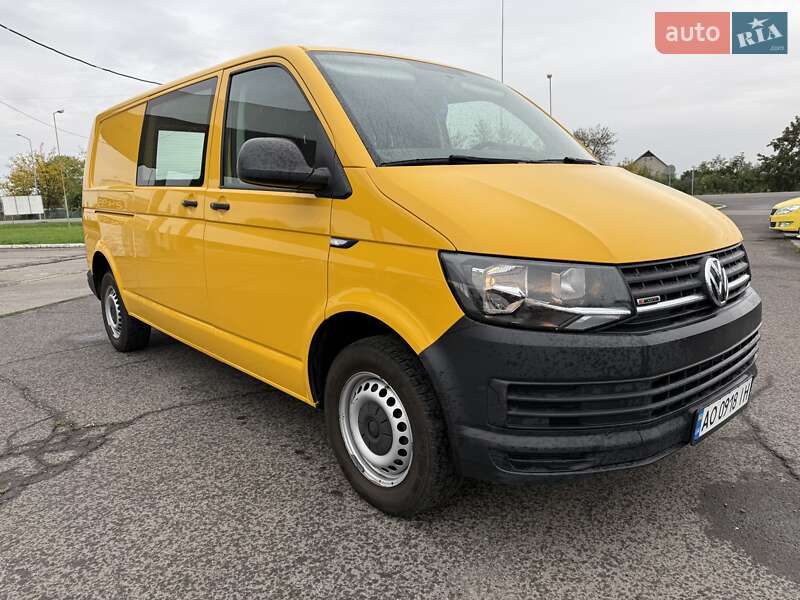 Грузовой фургон Volkswagen Transporter 2017 в Ужгороде