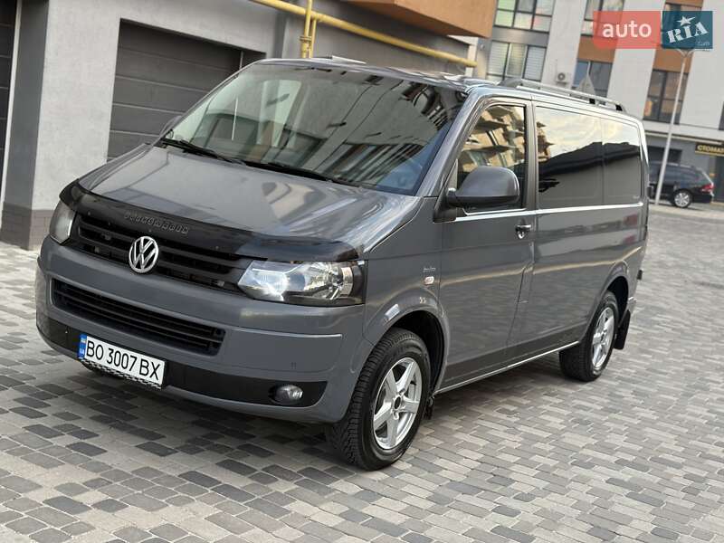 Минивэн Volkswagen Transporter 2014 в Ивано-Франковске