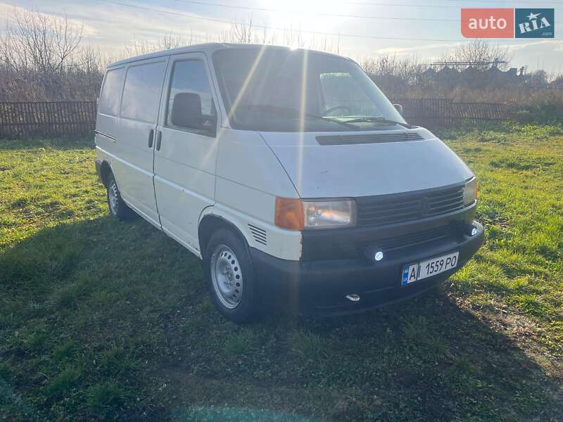 Грузовой фургон Volkswagen Transporter 2003 в Хмельницком