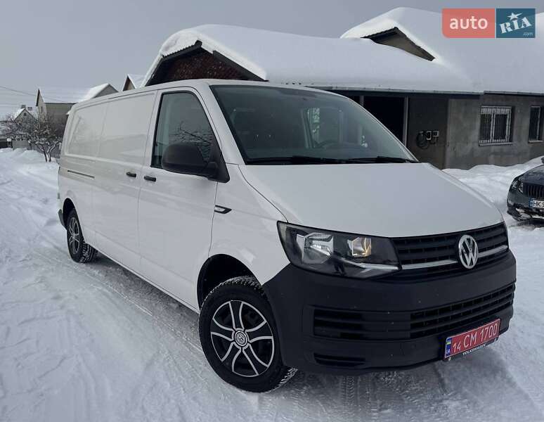 Грузовой фургон Volkswagen Transporter 2016 в Радивилове