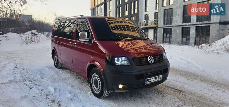 Минивэн Volkswagen Transporter 2003 в Каменец-Подольском