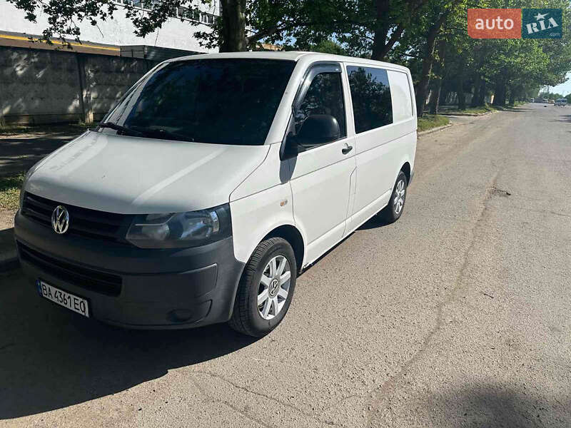 Минивэн Volkswagen Transporter 2011 в Николаеве