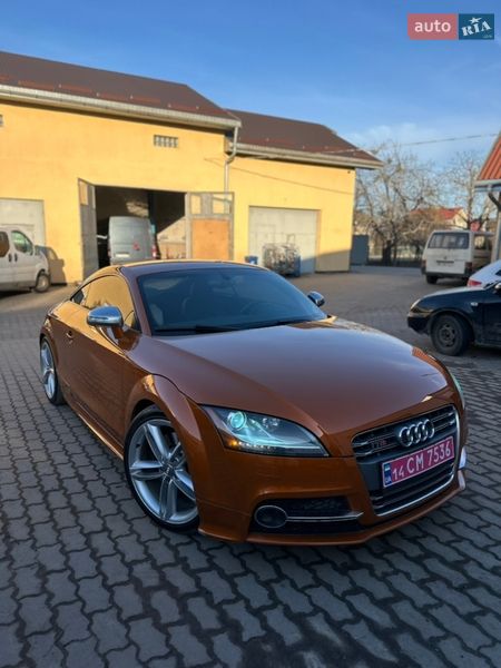Купе Audi TT S 2012 в Львове Купе Audi TT S 2012 в Львове