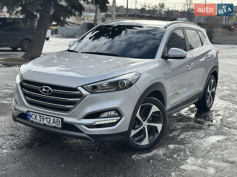 Внедорожник / Кроссовер Hyundai Tucson 2015 в Харькове