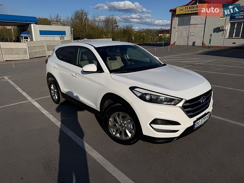 Позашляховик / Кросовер Hyundai Tucson 2017 в Тернополі