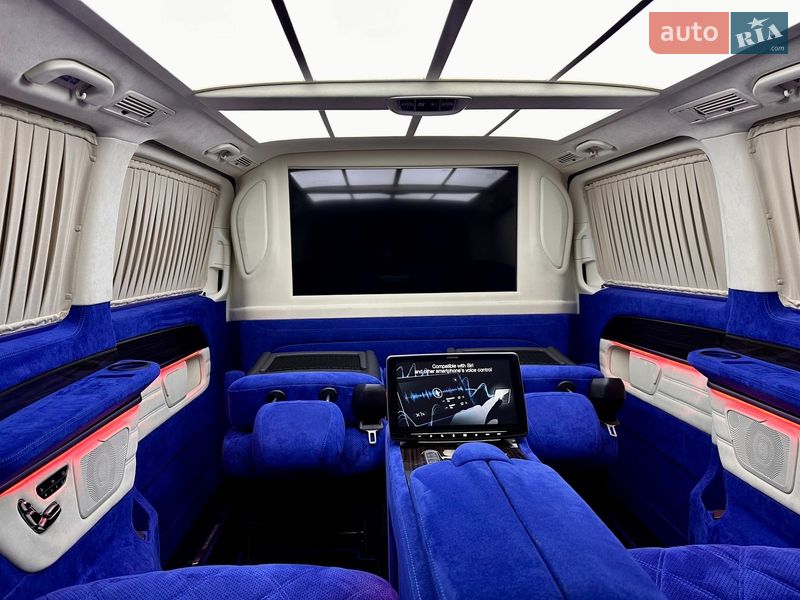 Минивэн Mercedes-Benz V-Class 2023 в Киеве