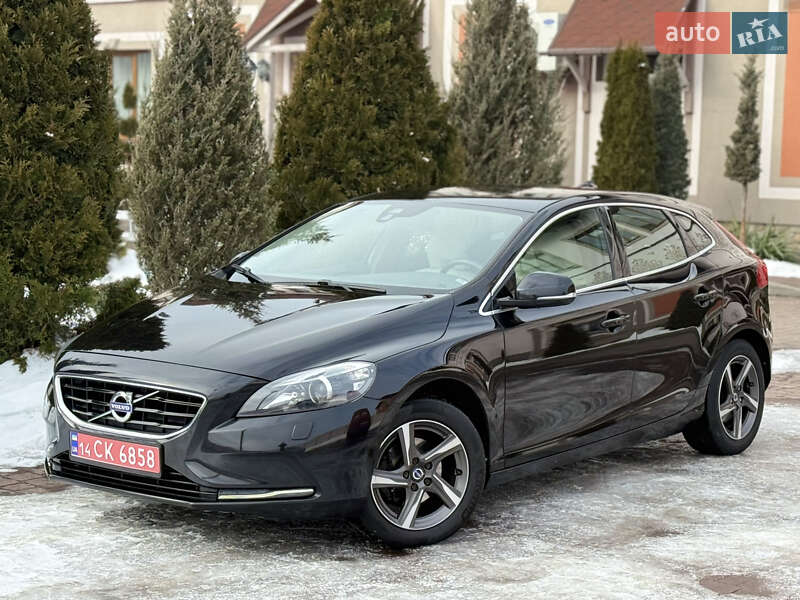 Хетчбек Volvo V40 2013 в Стрию Хетчбек Volvo V40 2013 в Стрию