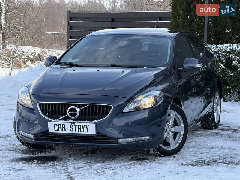 Хэтчбек Volvo V40 2017 в Стрые