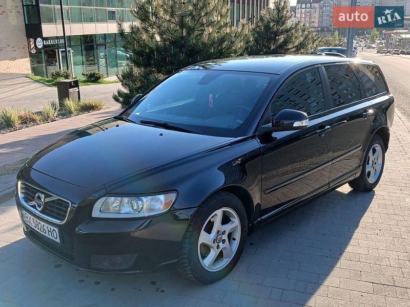 Универсал Volvo V50 2010 в Хмельницком