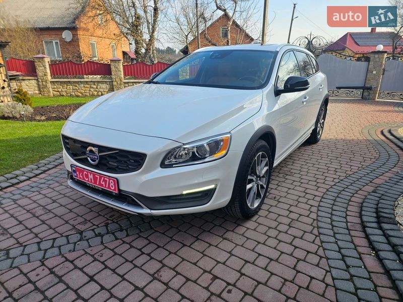 Універсал Volvo V60 Cross Country 2015 в Тернополі