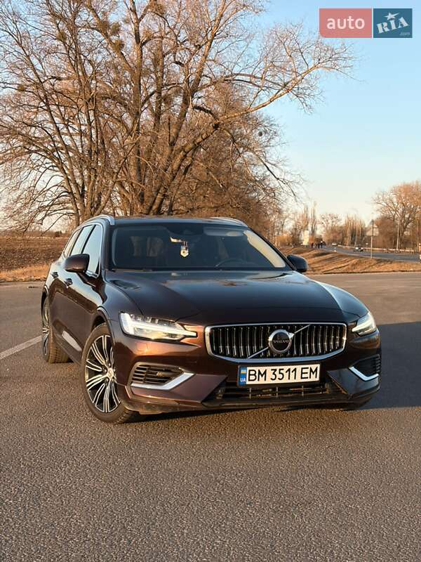 Универсал Volvo V60 2020 в Ромнах