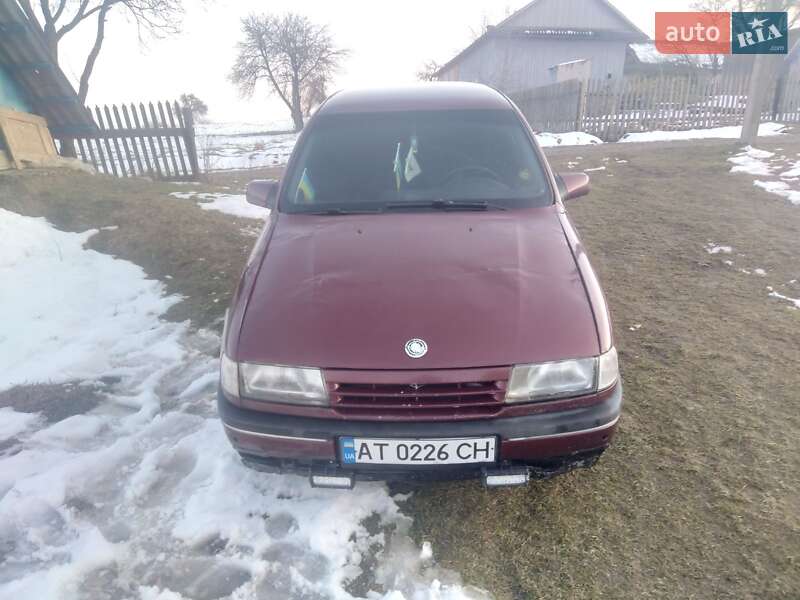 Седан Opel Vectra 1989 в Ивано-Франковске