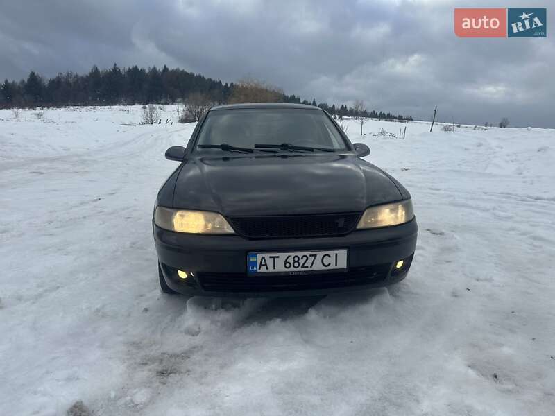 Седан Opel Vectra 2001 в Ивано-Франковске