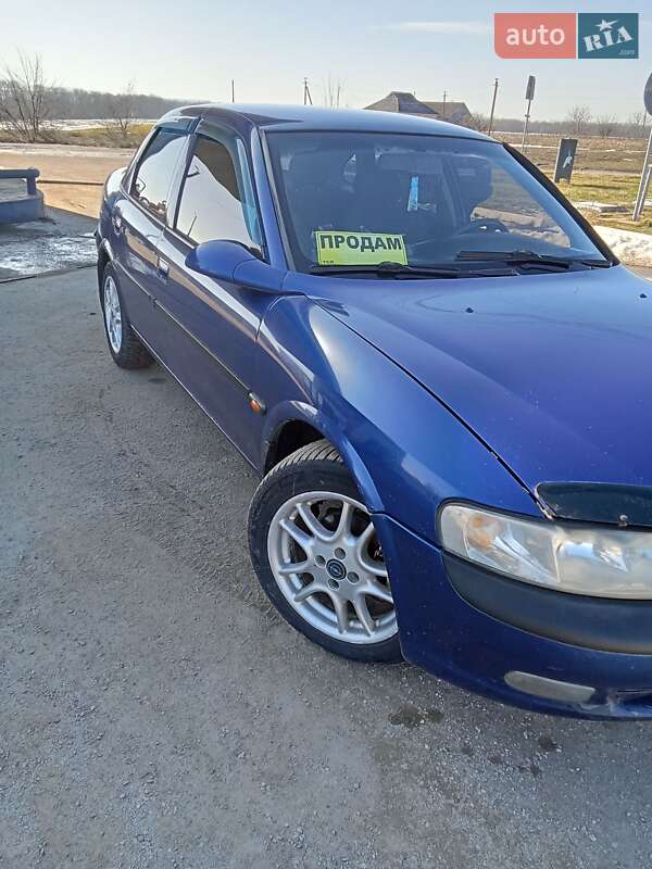 Седан Opel Vectra 1997 в Гайвороне