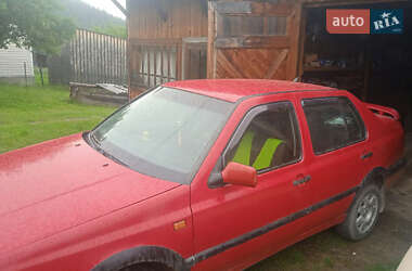 Седан Volkswagen Vento 1992 в Путиле Седан Volkswagen Vento 1992 в Путиле