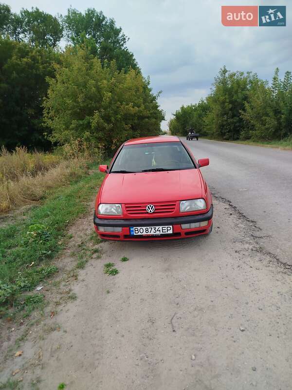 Седан Volkswagen Vento 1996 в Збараже