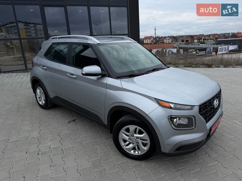 Позашляховик / Кросовер Hyundai Venue 2019 в Тернополі