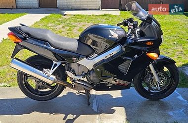 Мотоцикл Спорт-туризм Honda VFR 800F Interceptor 1999 в Радехові