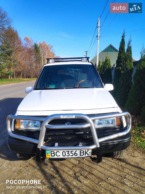 Внедорожник / Кроссовер Suzuki Vitara 1995 в Львове