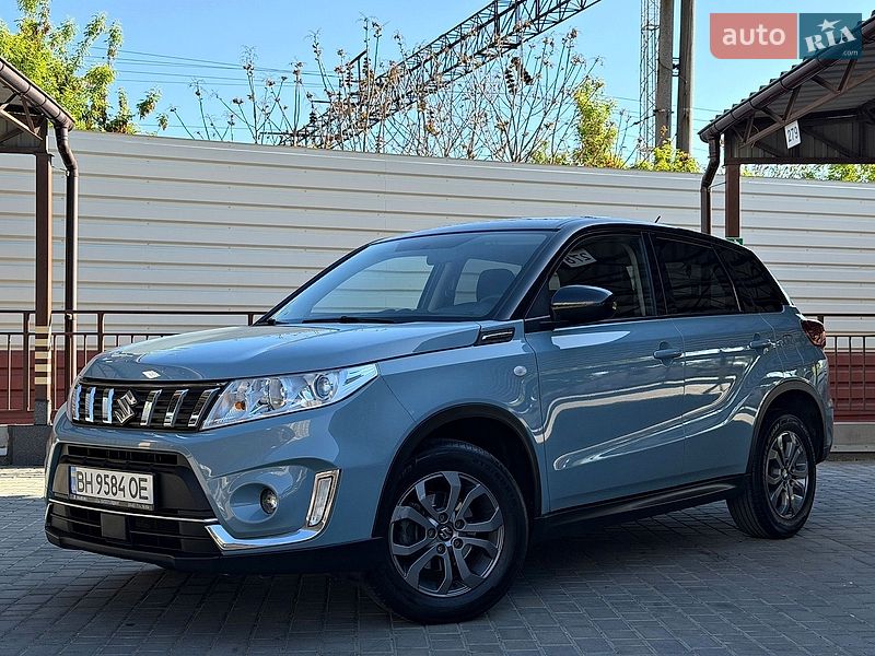 Внедорожник / Кроссовер Suzuki Vitara 2021 в Одессе