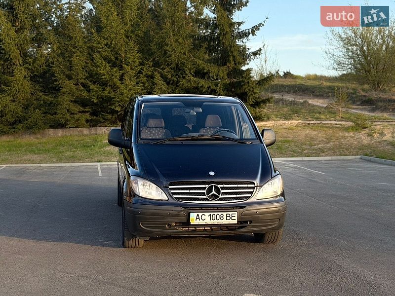 Грузопассажирский фургон Mercedes-Benz Vito 2005 в Ровно