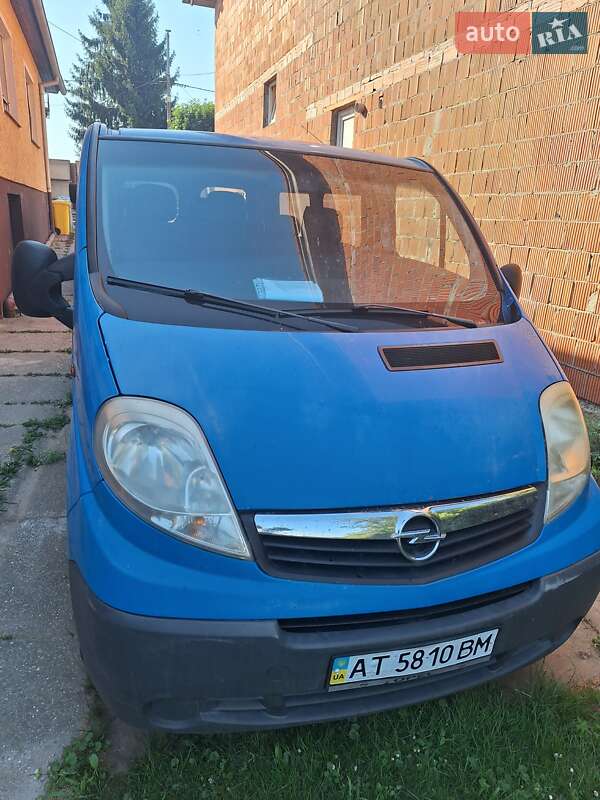 Минивэн Opel Vivaro 2007 в Надворной