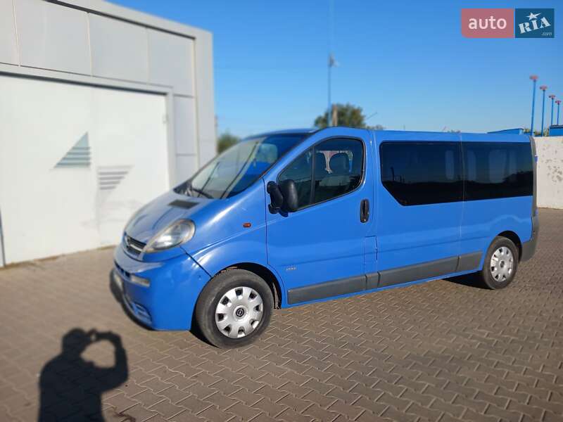 Минивэн Opel Vivaro 2003 в Одессе