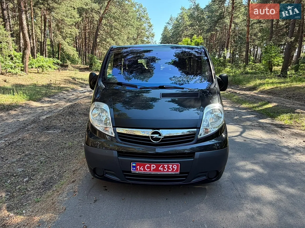 Opel Vivaro 2012 photo 4