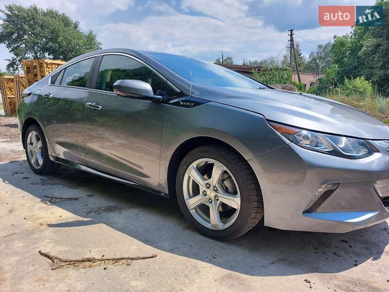Хэтчбек Chevrolet Volt 2017 в Обухове