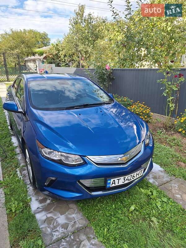 Хэтчбек Chevrolet Volt 2016 в Ивано-Франковске Хэтчбек Chevrolet Volt 2016 в Ивано-Франковске