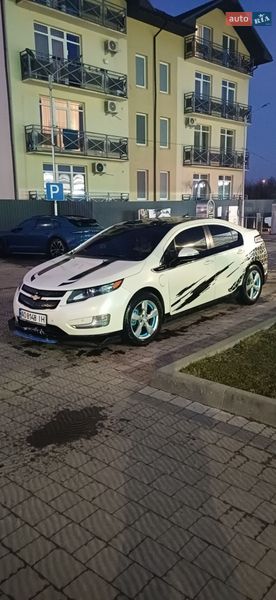 Хэтчбек Chevrolet Volt 2011 в Ужгороде