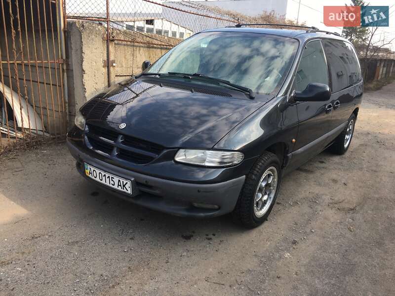 Минивэн Chrysler Voyager 2000 в Ужгороде Минивэн Chrysler Voyager 2000 в Ужгороде