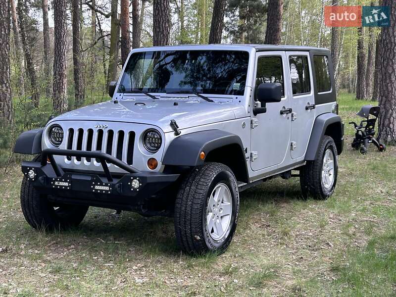 Внедорожник / Кроссовер Jeep Wrangler 2008 в Киеве