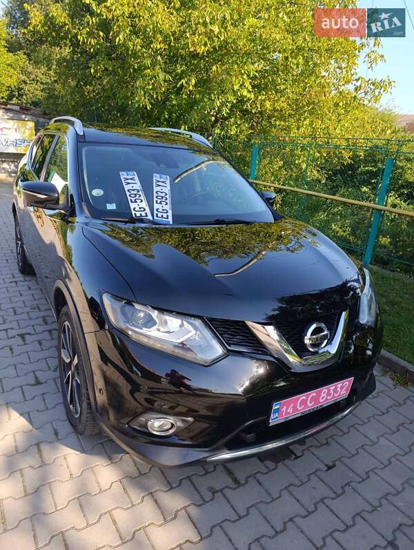 Внедорожник / Кроссовер Nissan X-Trail 2016 в Ивано-Франковске Внедорожник / Кроссовер Nissan X-Trail 2016 в Ивано-Франковске