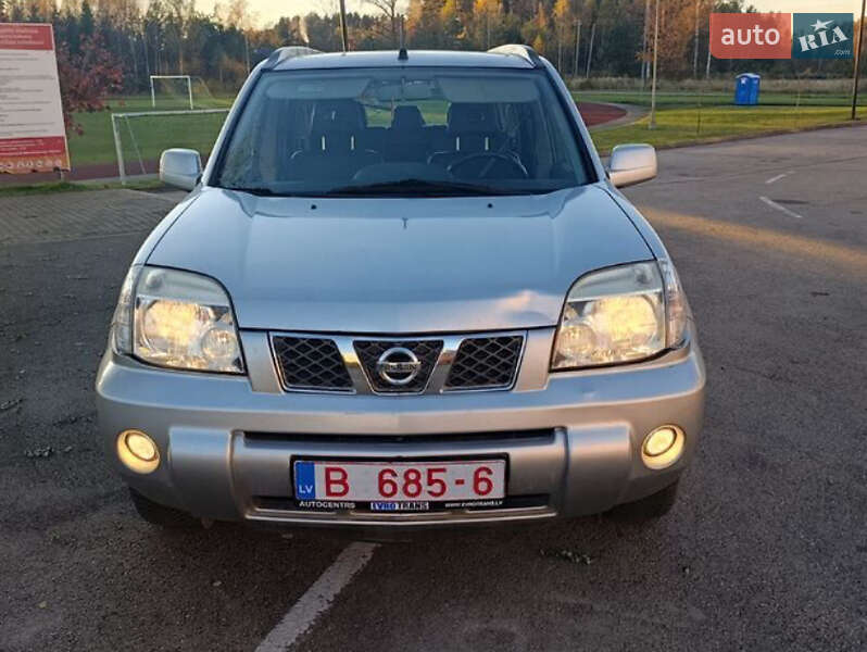 Внедорожник / Кроссовер Nissan X-Trail 2005 в Киеве
