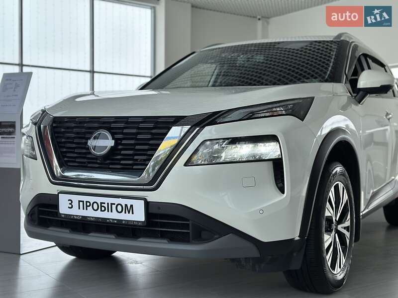 Позашляховик / Кросовер Nissan X-Trail 2023 в Рівному