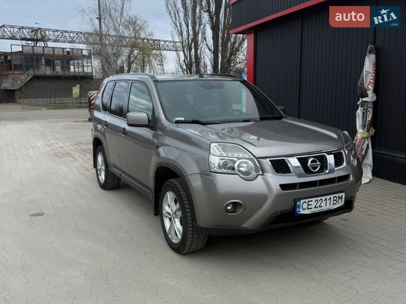 Внедорожник / Кроссовер Nissan X-Trail 2011 в Черновцах