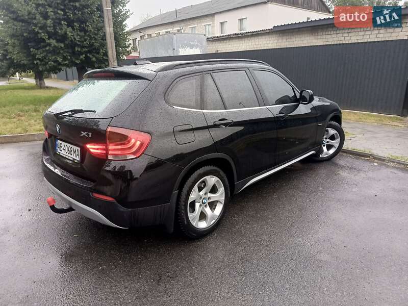 Внедорожник / Кроссовер BMW X1 2011 в Виннице